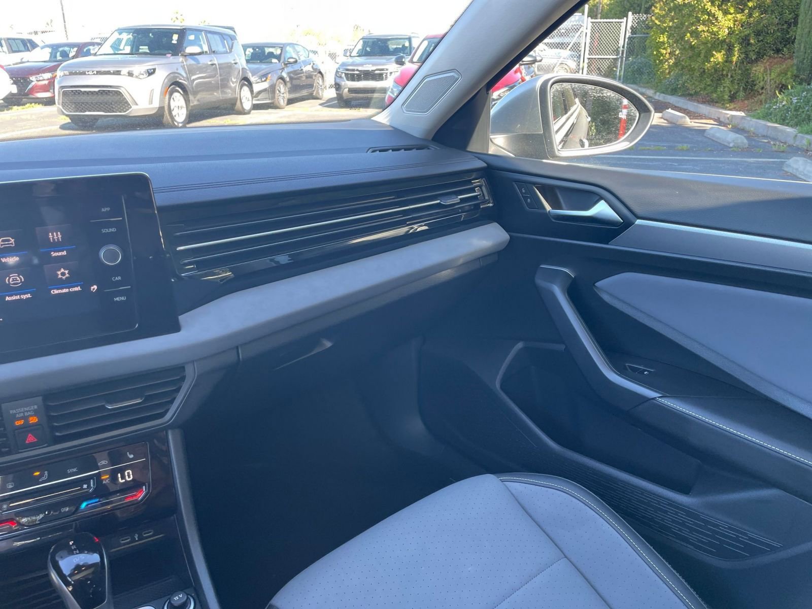 Thumbnail: 2025 Volkswagen Jetta - 35