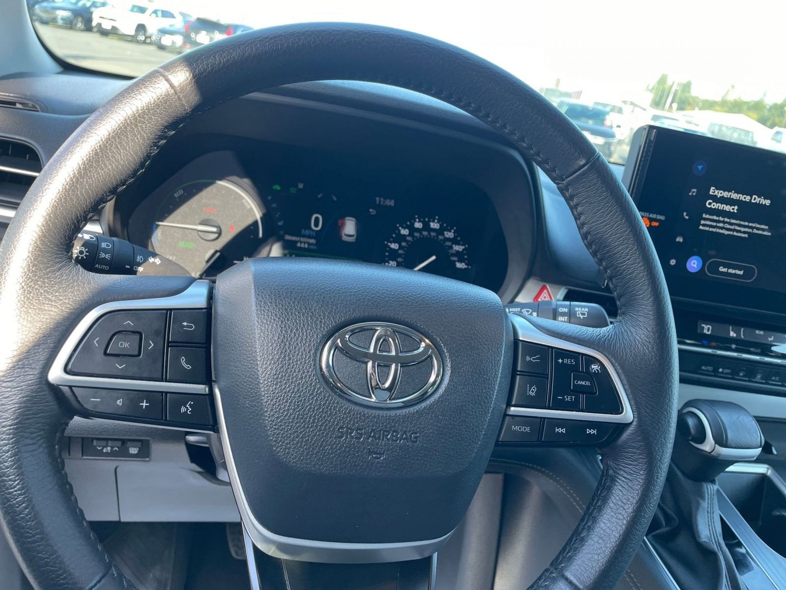 Thumbnail: 2025 Toyota Sienna - 30