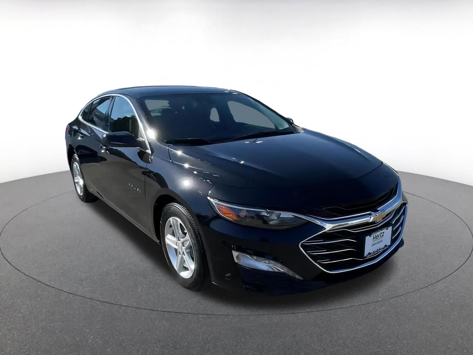 Thumbnail: 2024 Chevrolet Malibu - 3