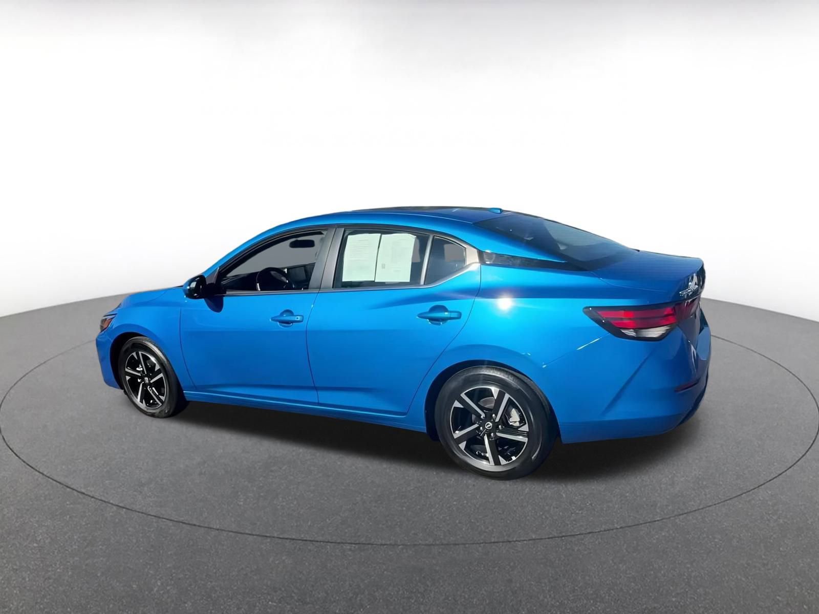 Thumbnail: 2025 Nissan Sentra - 10