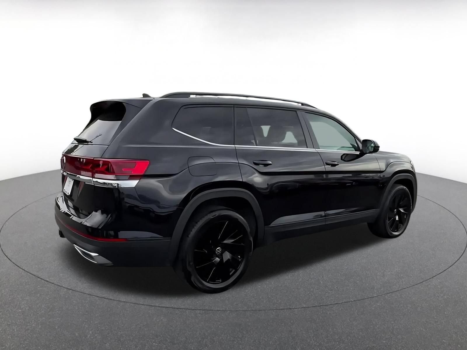 Thumbnail: 2026 Volkswagen Atlas - 15