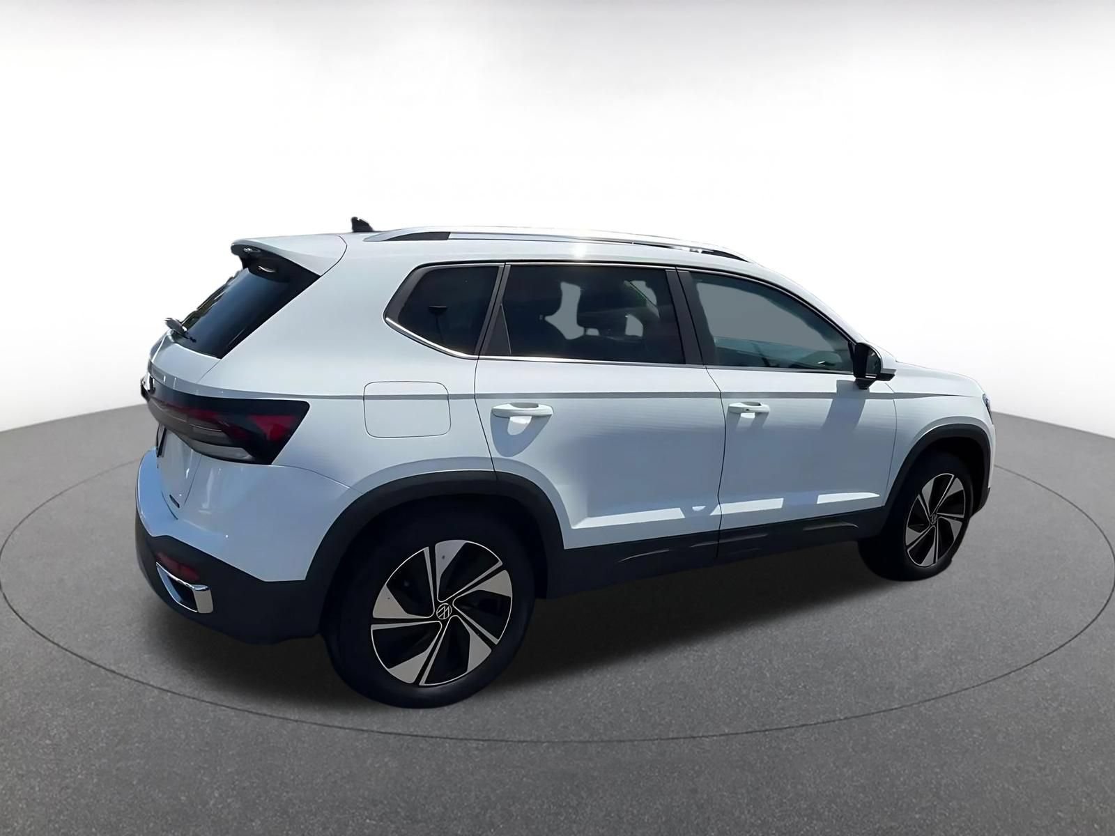 Thumbnail: 2026 Volkswagen Taos - 15