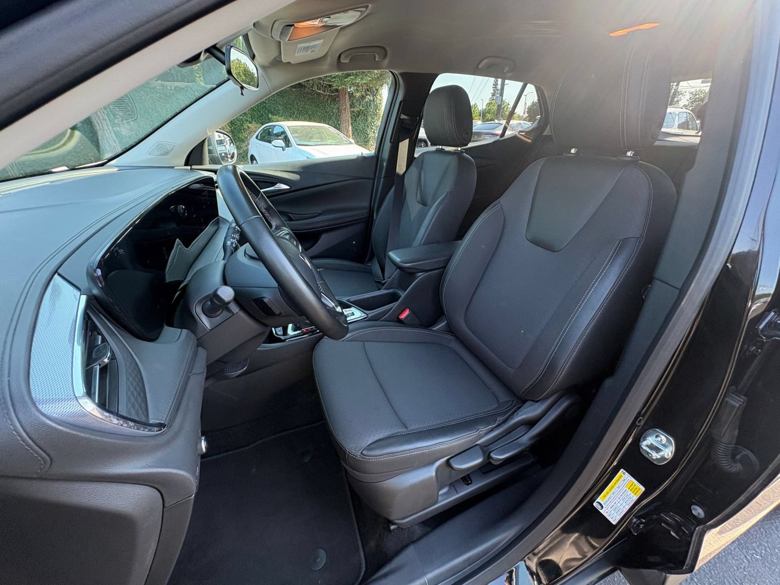 Thumbnail: 2025 Buick Encore GX - 35