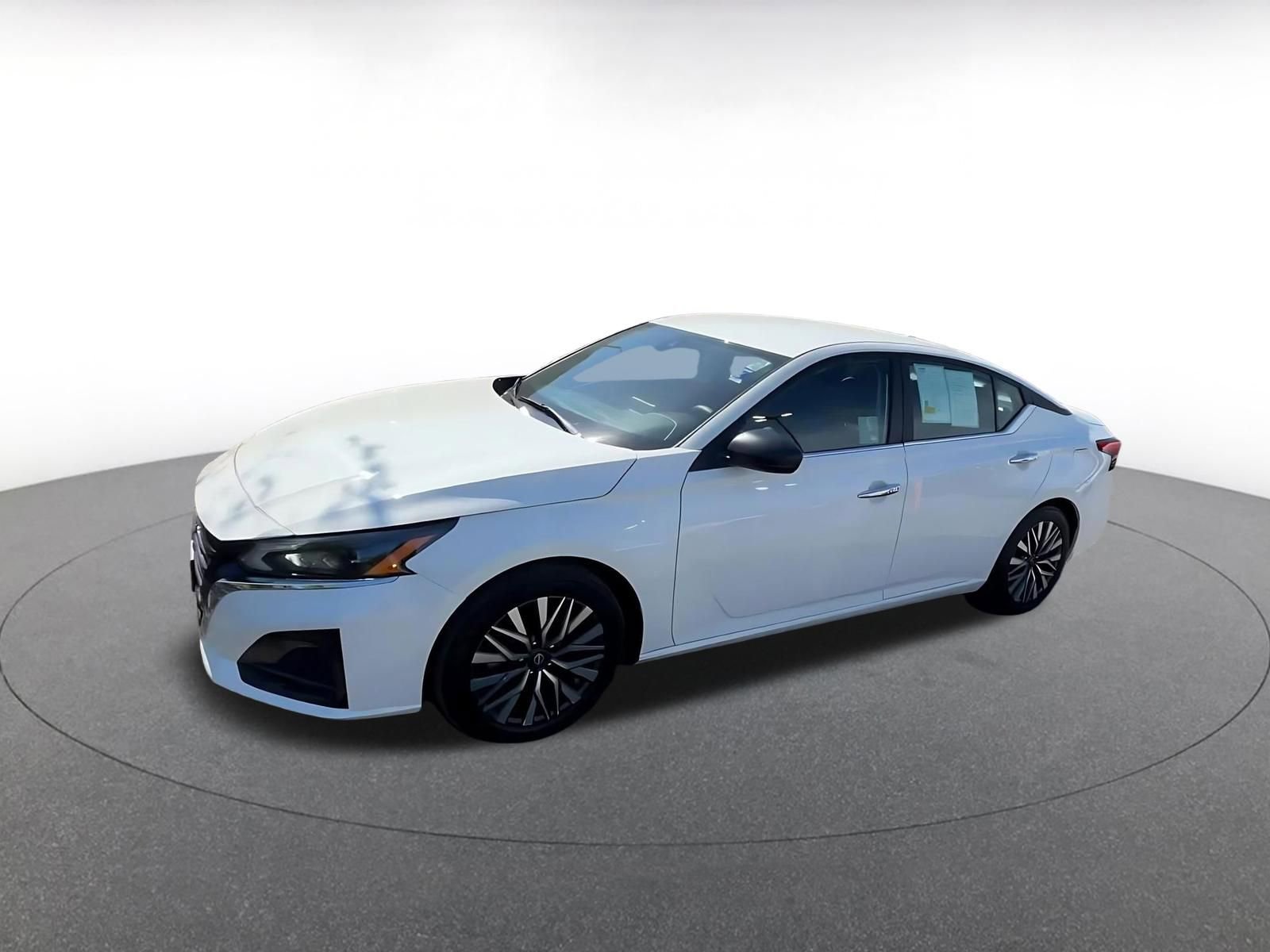 Thumbnail: 2025 Nissan Altima - 8