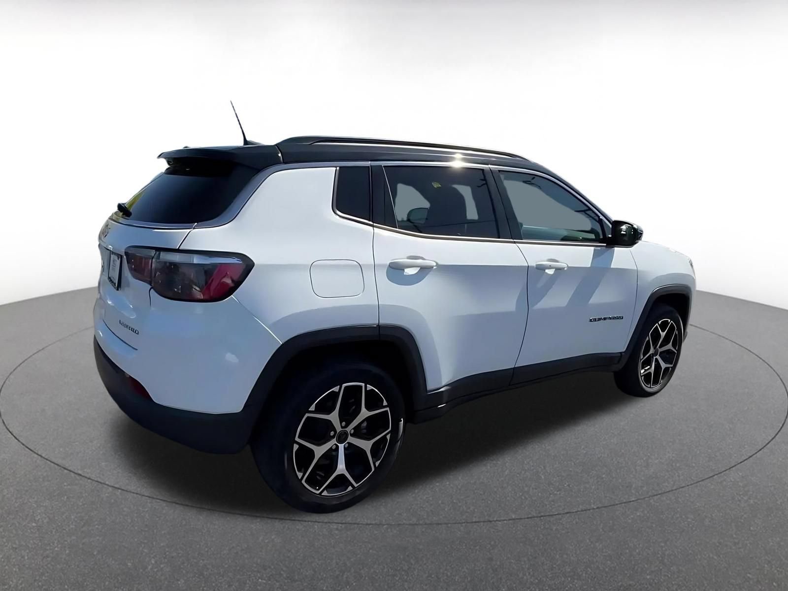 Thumbnail: 2025 Jeep Compass - 15