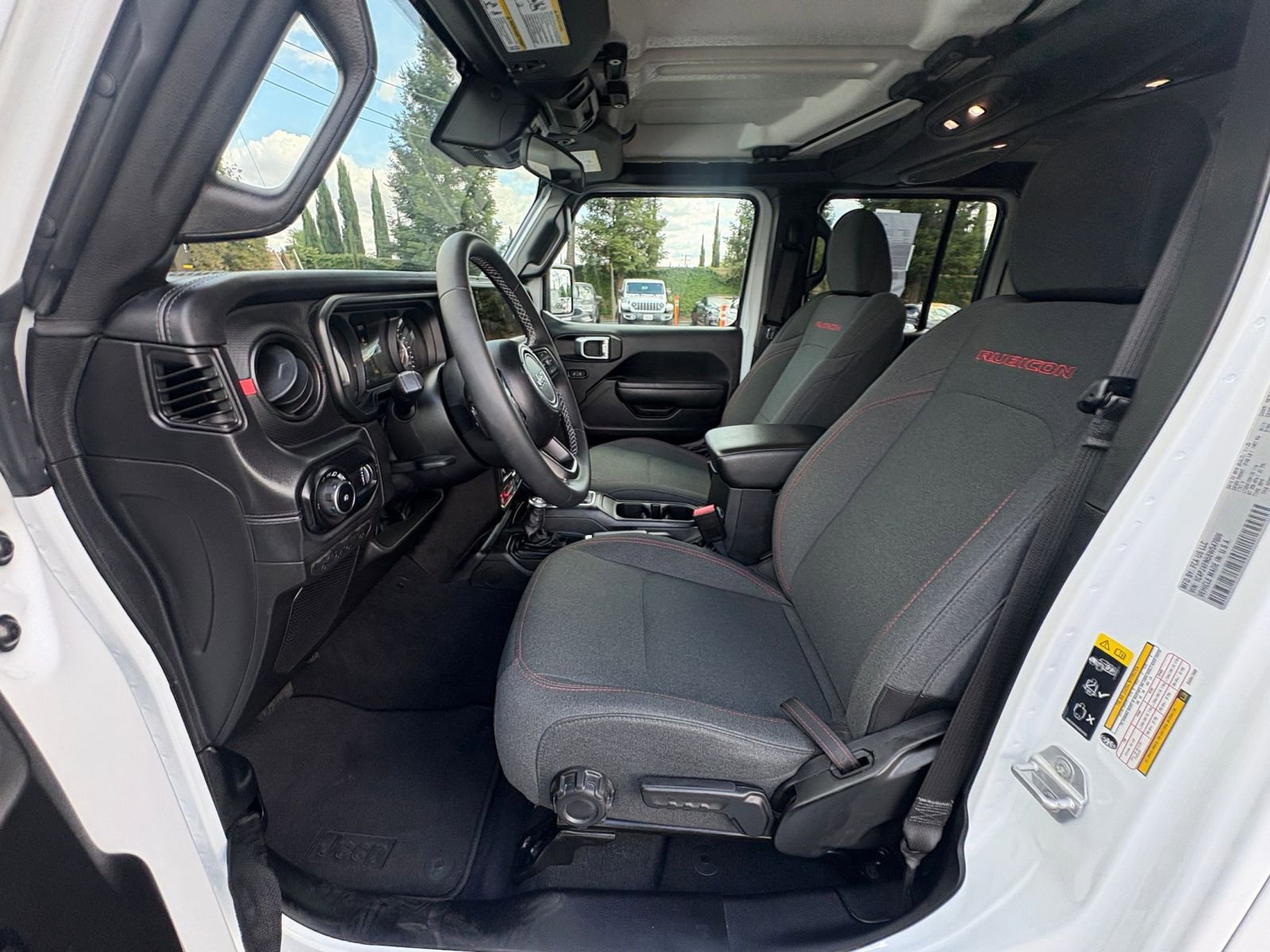 Thumbnail: 2025 Jeep Wrangler - 25