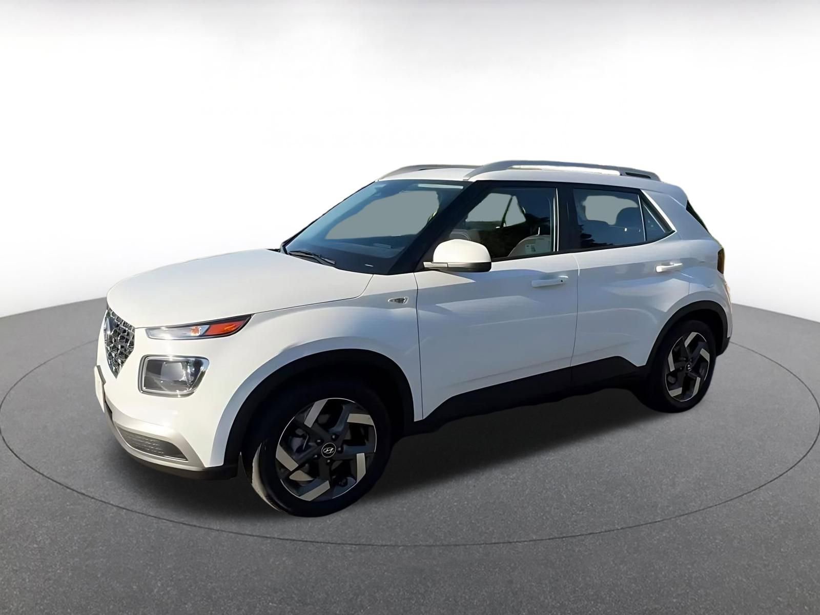 Thumbnail: 2025 Hyundai Venue - 8