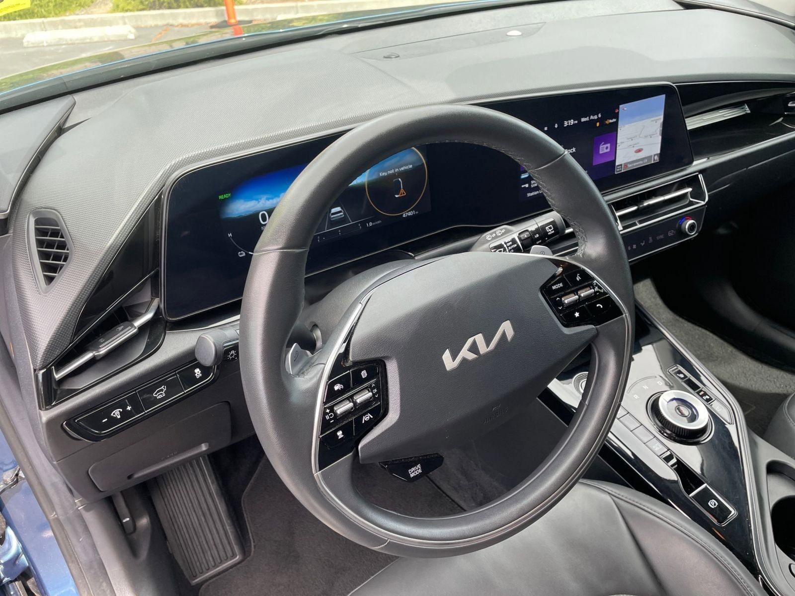 Thumbnail: 2023 Kia Niro - 30