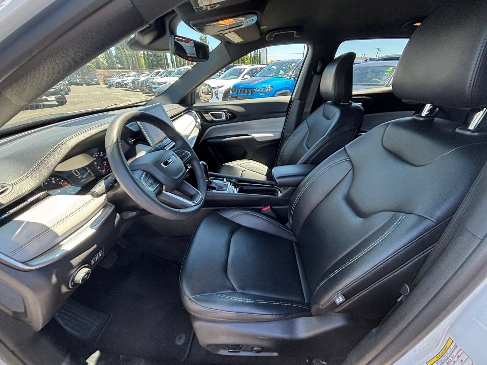 Thumbnail: 2025 Jeep Compass - 28