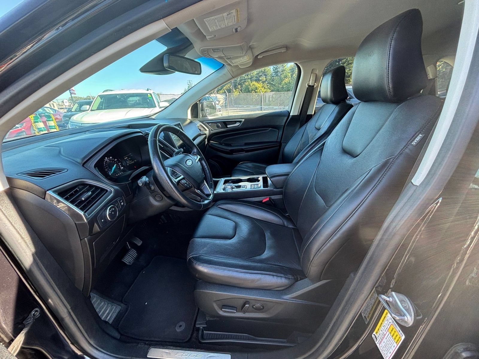 Thumbnail: 2022 Ford Edge - 29