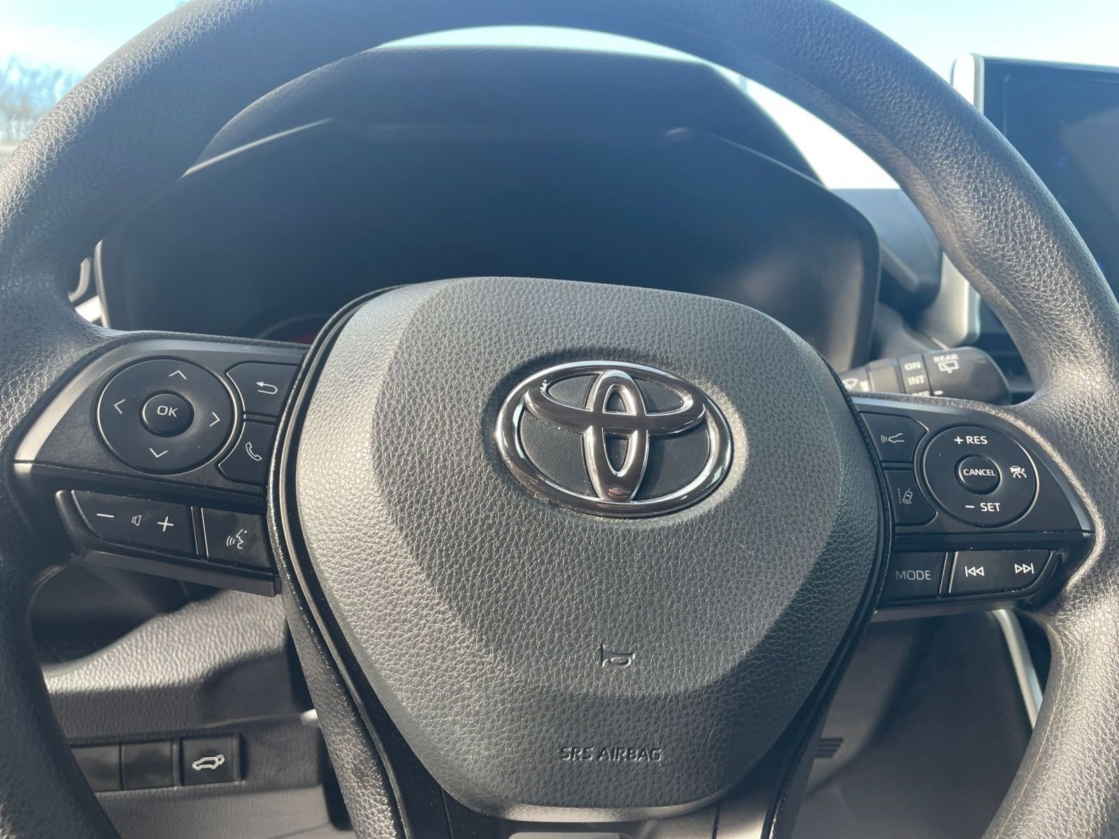 Thumbnail: 2025 Toyota RAV4 - 29