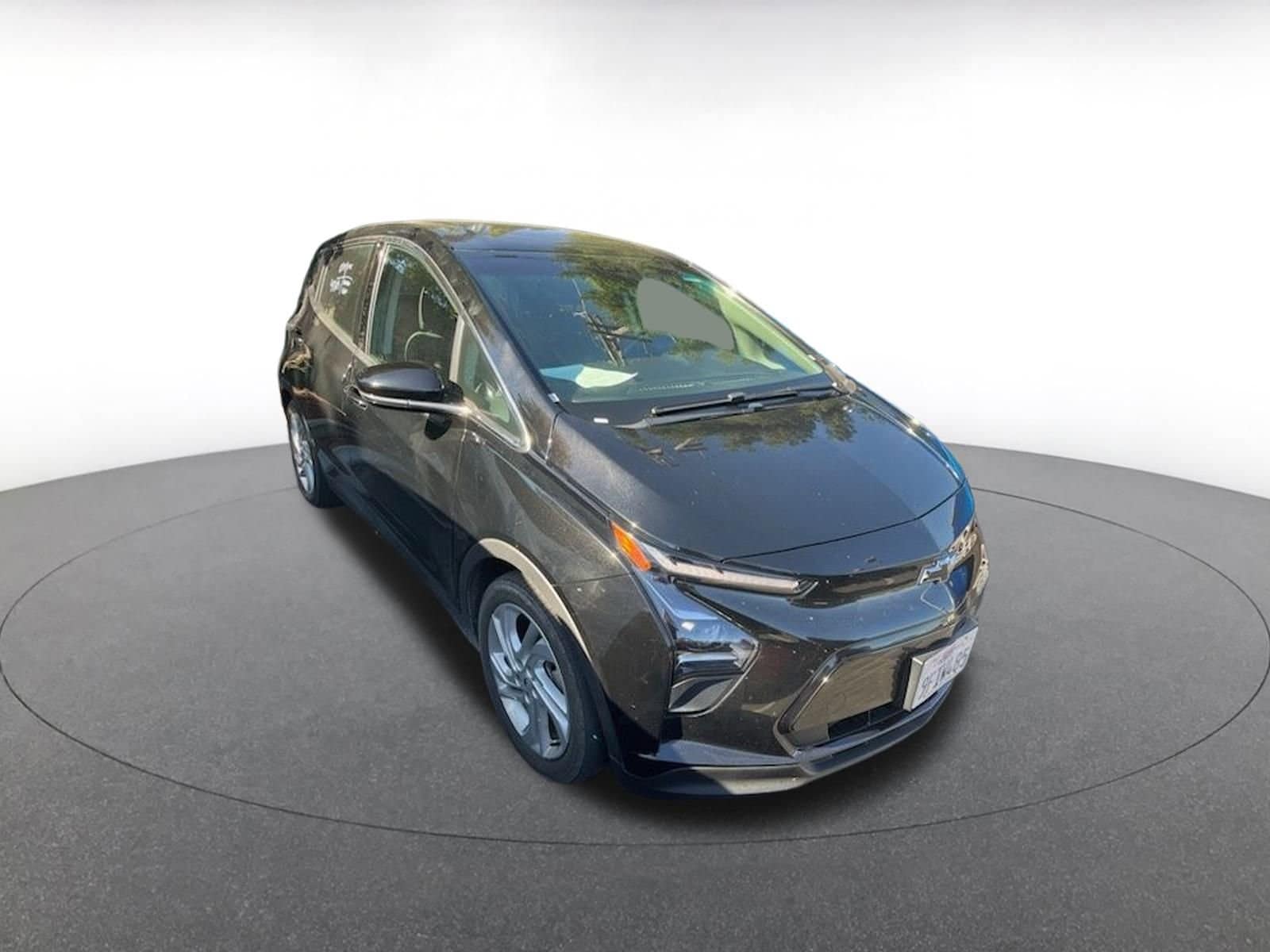 Thumbnail: 2023 Chevrolet Bolt EV - 2