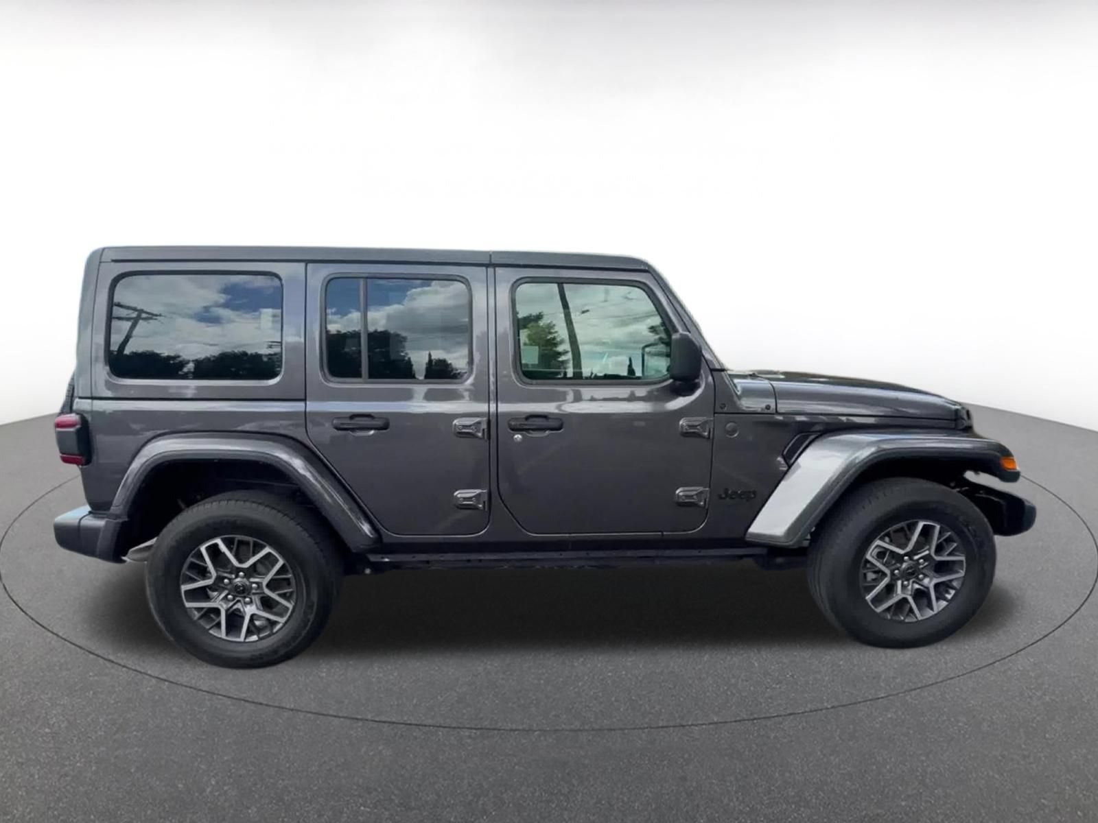 Thumbnail: 2025 Jeep Wrangler - 13