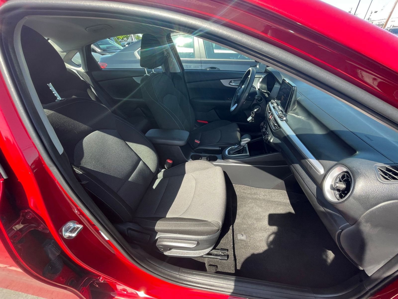 Thumbnail: 2024 Kia Forte - 23