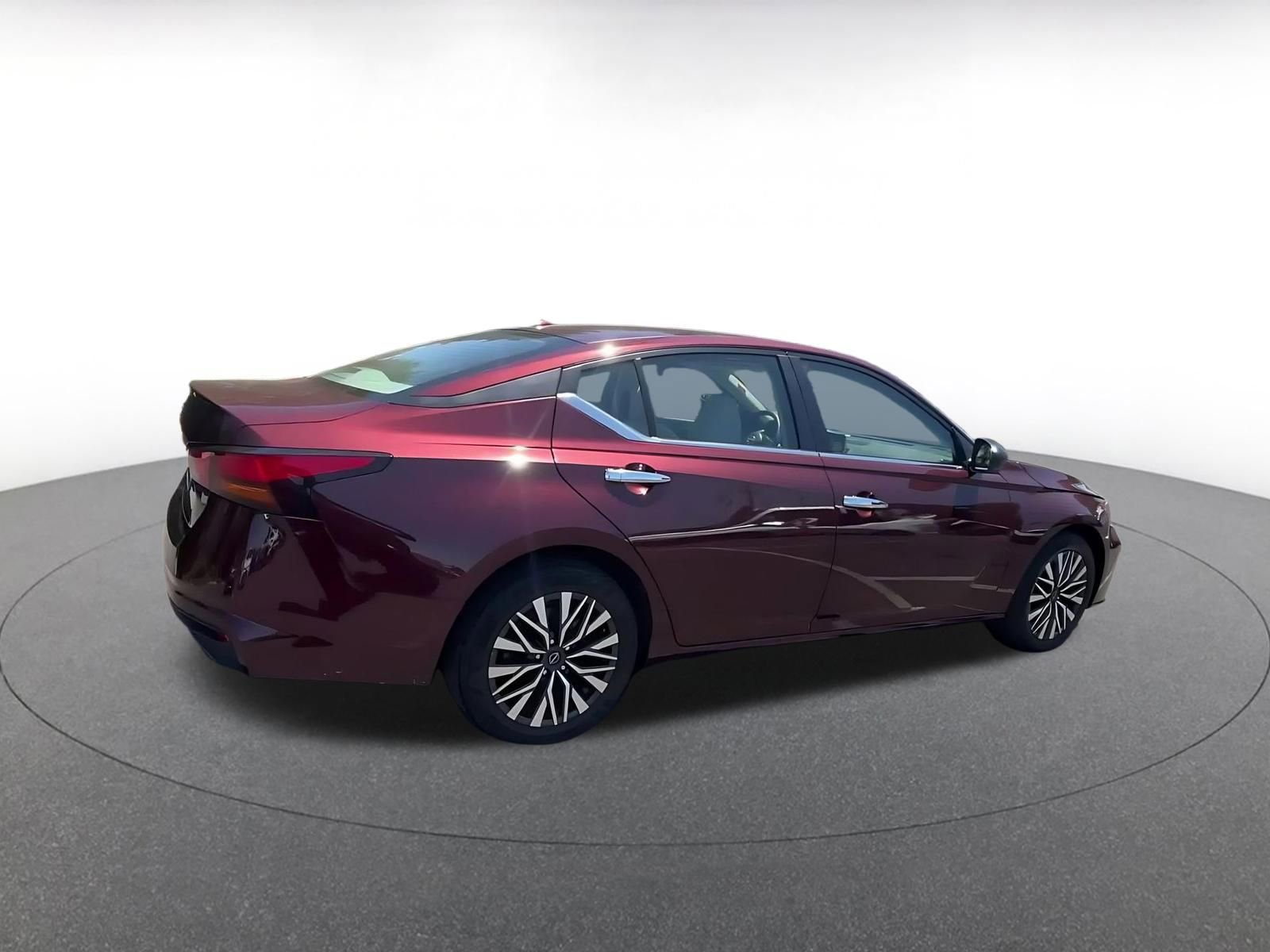 Thumbnail: 2025 Nissan Altima - 15