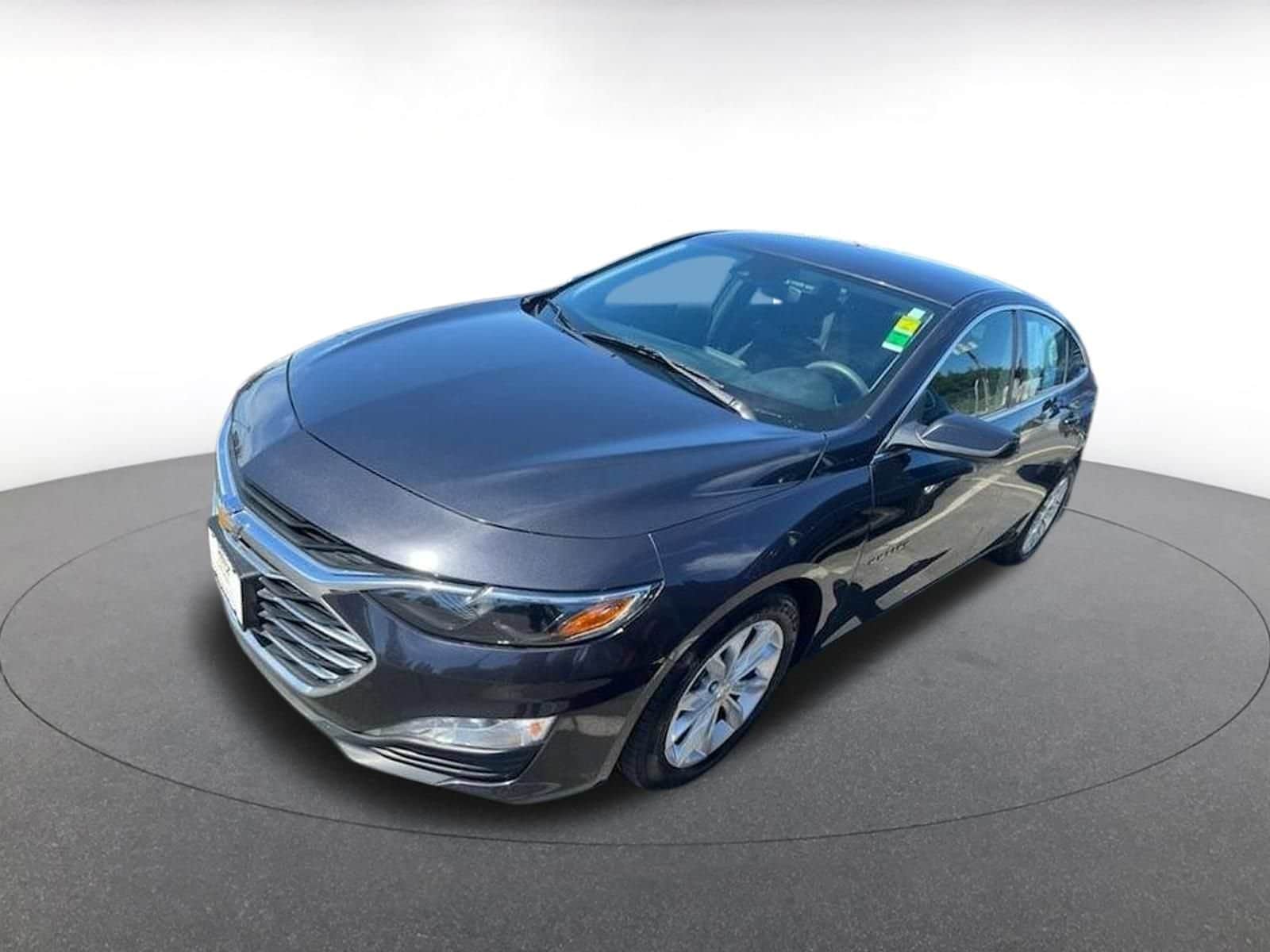 Thumbnail: 2023 Chevrolet Malibu - 2