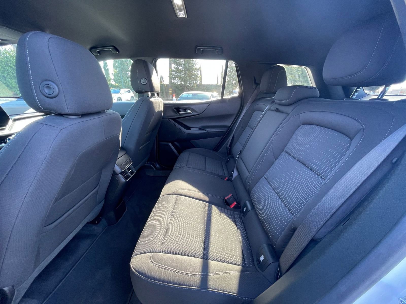 Thumbnail: 2025 Chevrolet Equinox - 25