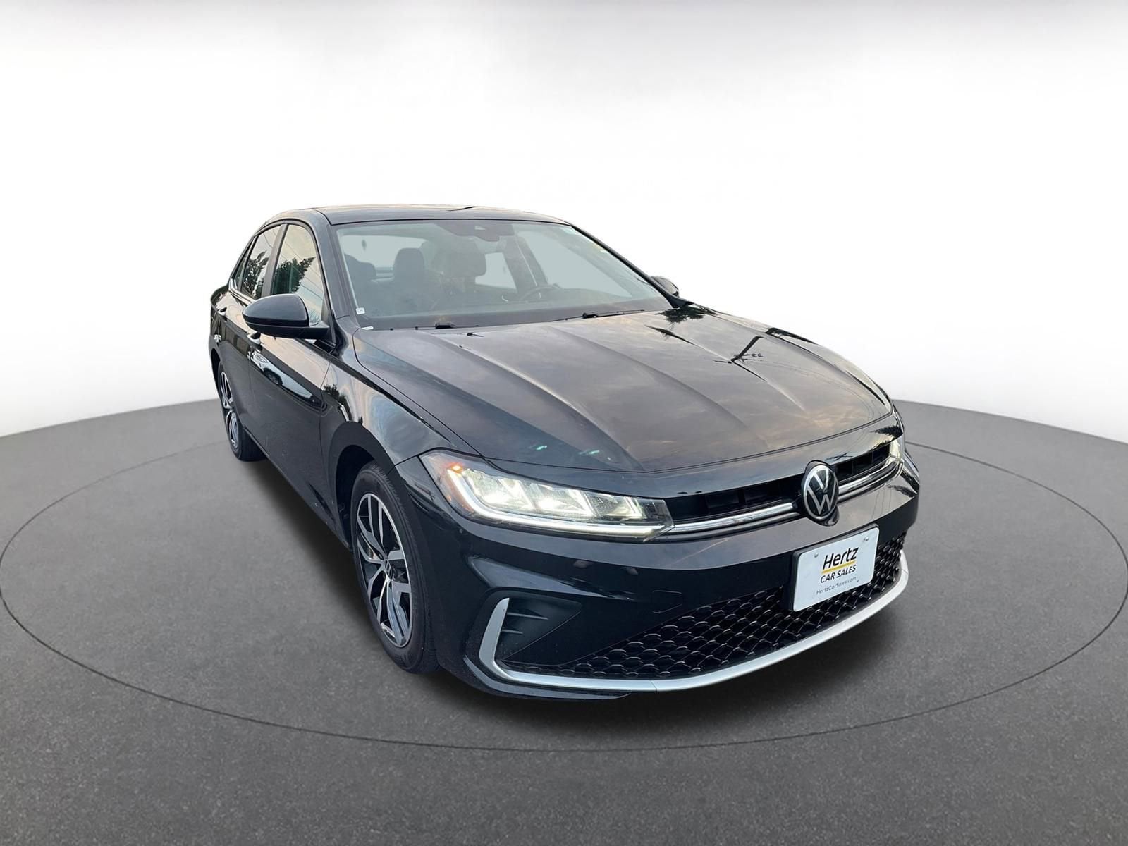 Thumbnail: 2025 Volkswagen Jetta - 1