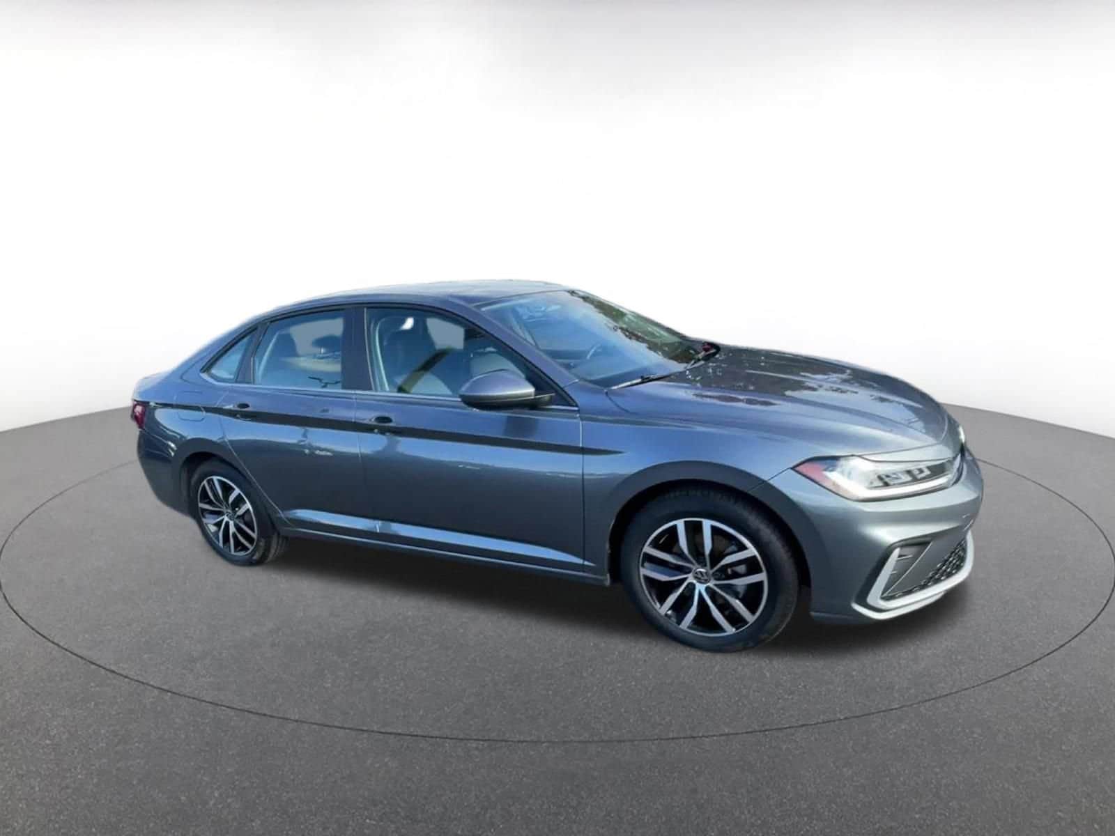 Thumbnail: 2025 Volkswagen Jetta - 2