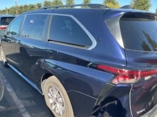 Thumbnail: 2025 Toyota Sienna - 4