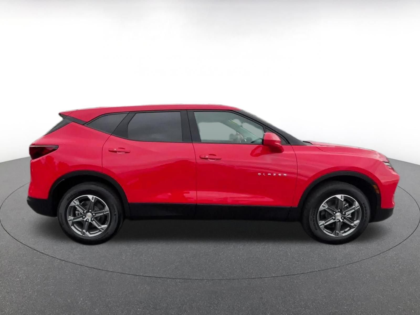 Thumbnail: 2025 Chevrolet Blazer - 16