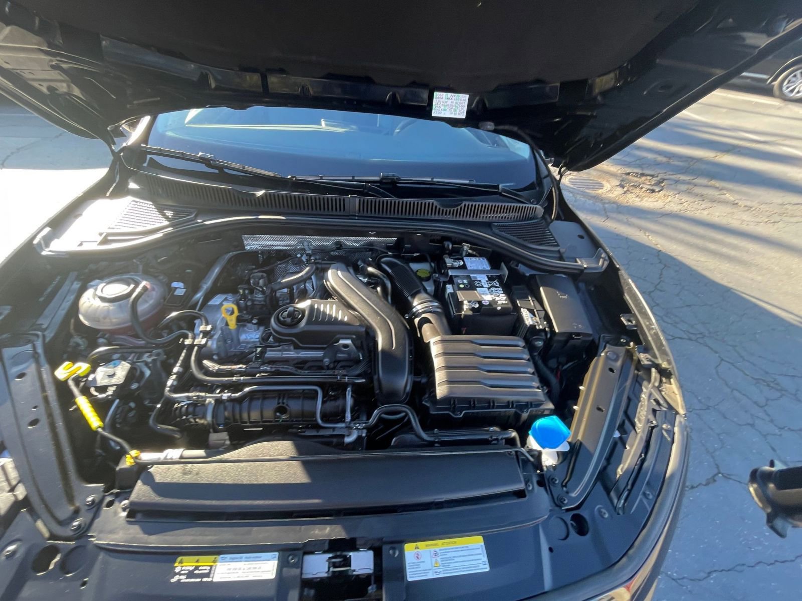 Thumbnail: 2025 Volkswagen Jetta - 25