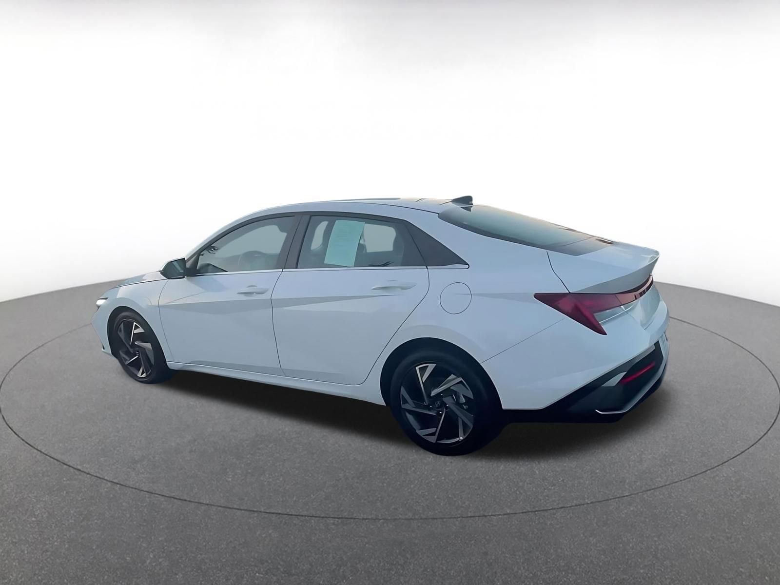 Thumbnail: 2025 Hyundai Elantra - 10