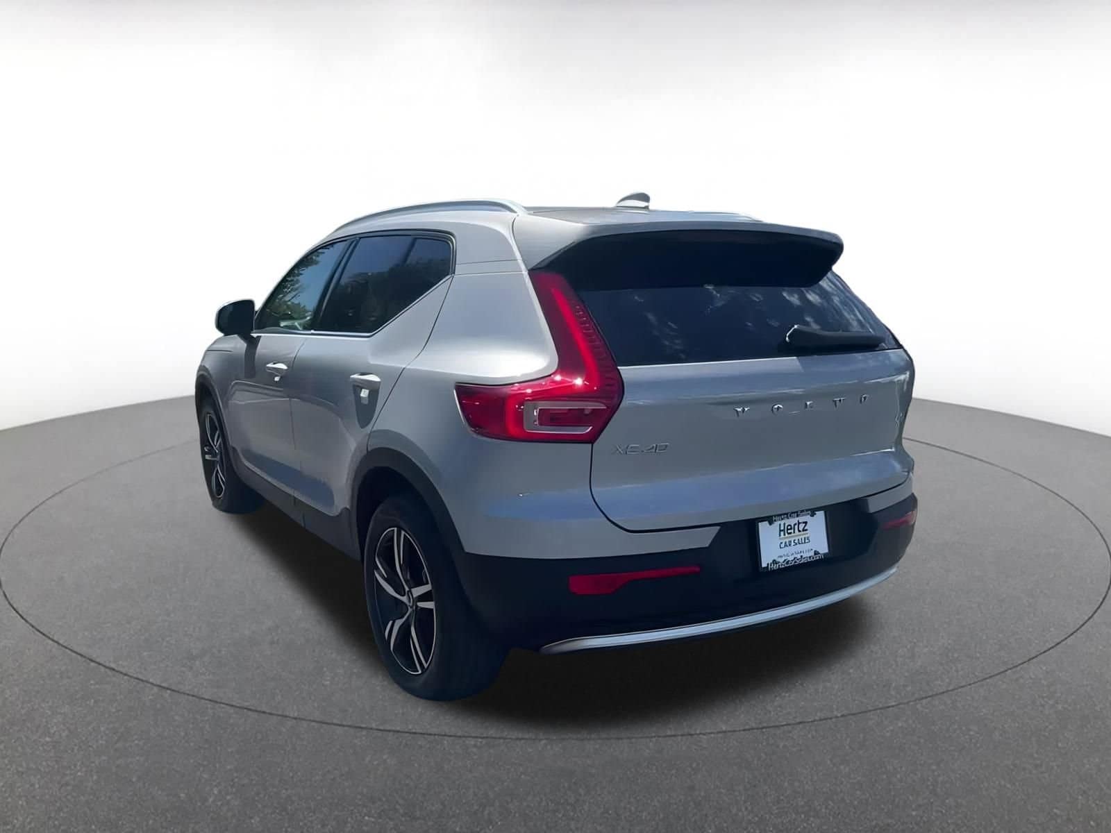 Thumbnail: 2024 Volvo XC40 - 11