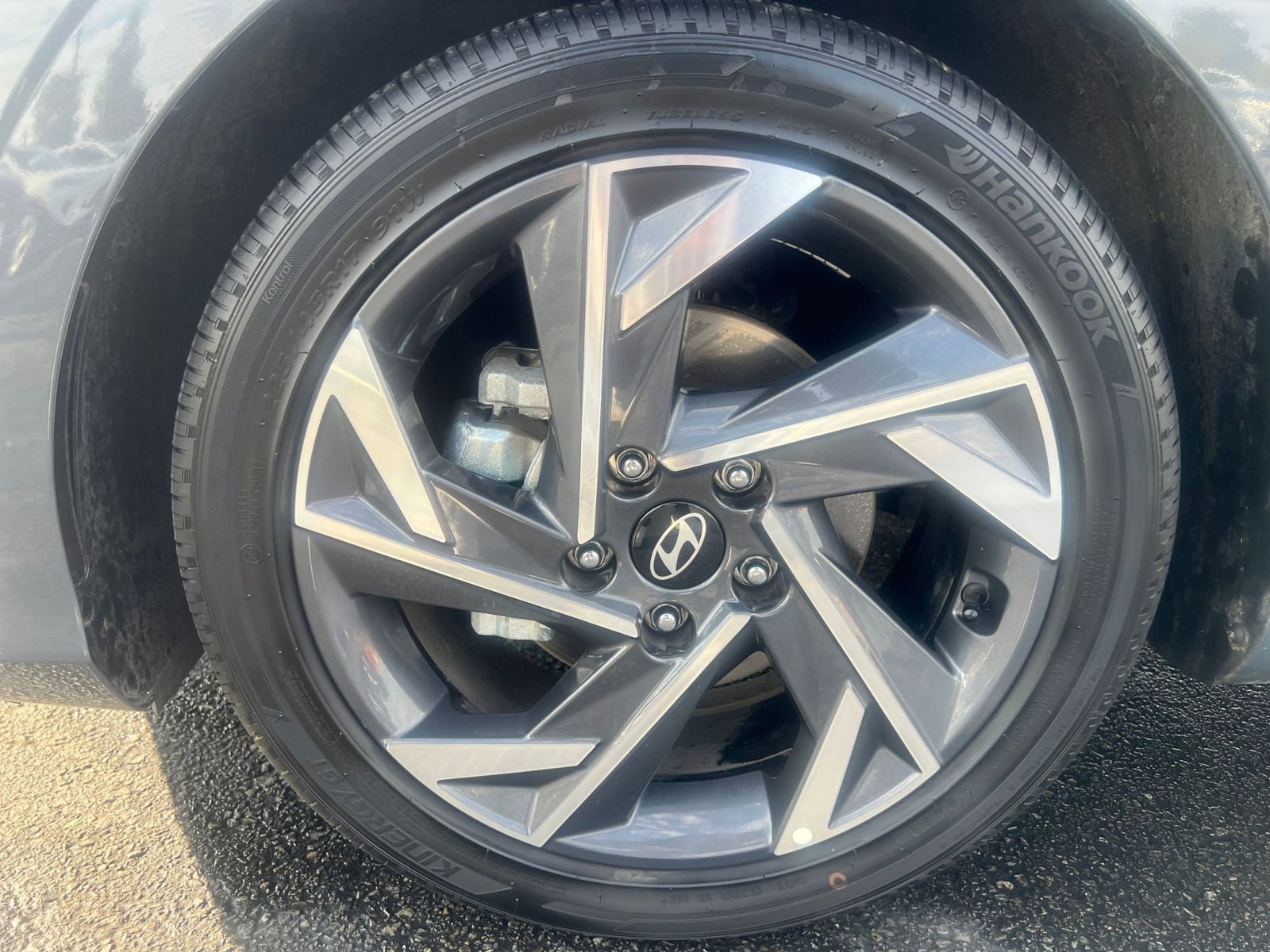 Thumbnail: 2025 Hyundai Elantra - 30