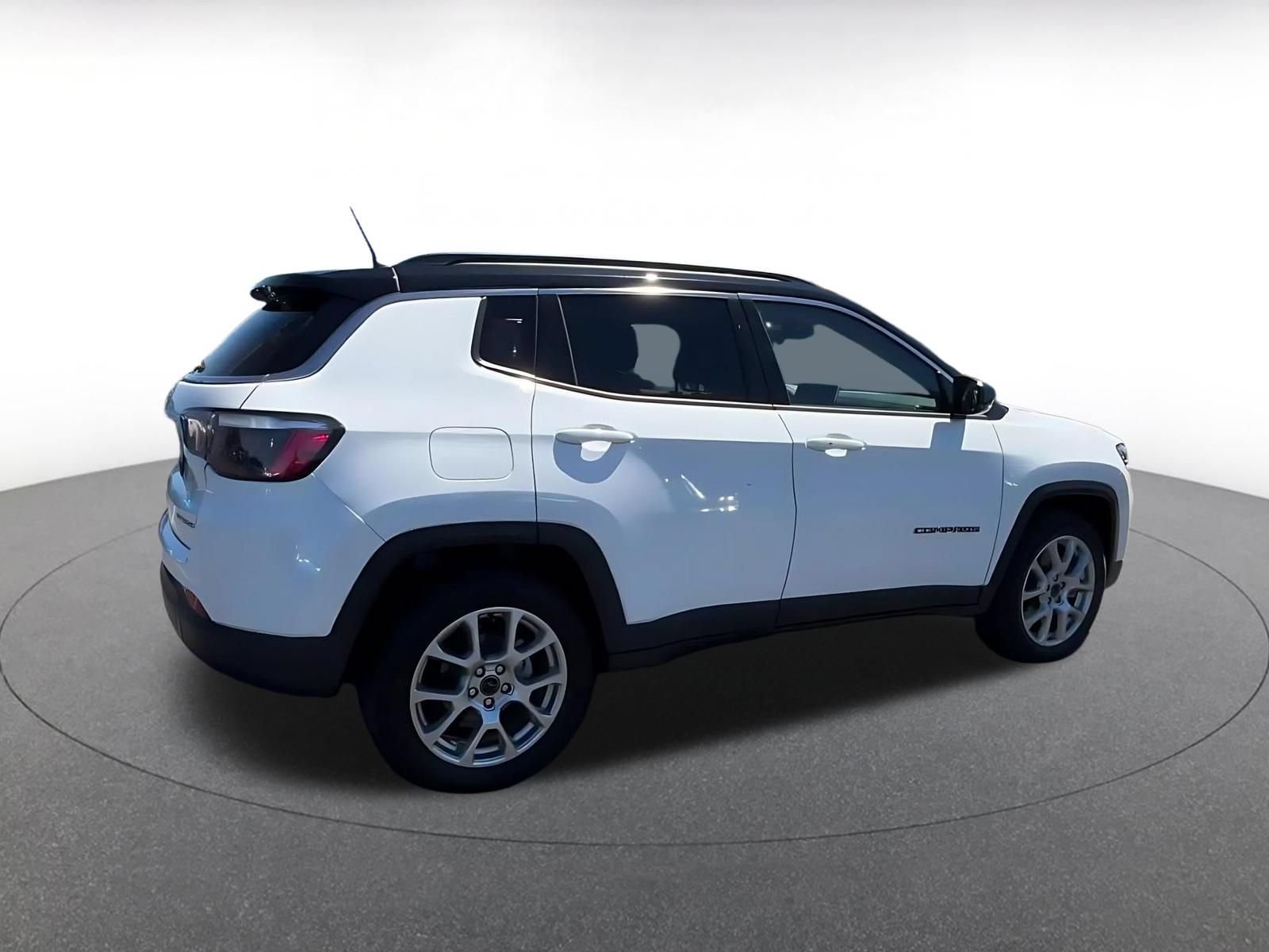 Thumbnail: 2025 Jeep Compass - 14