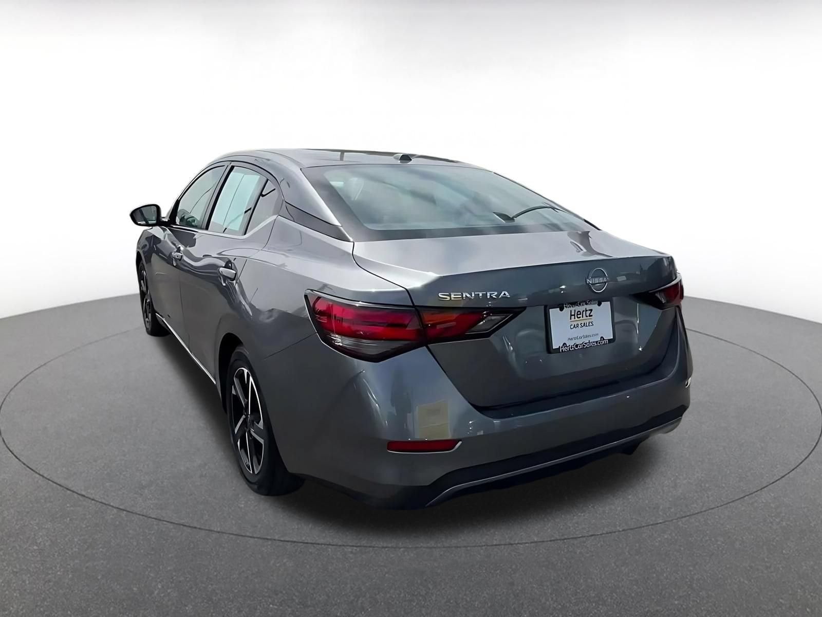 Thumbnail: 2025 Nissan Sentra - 9