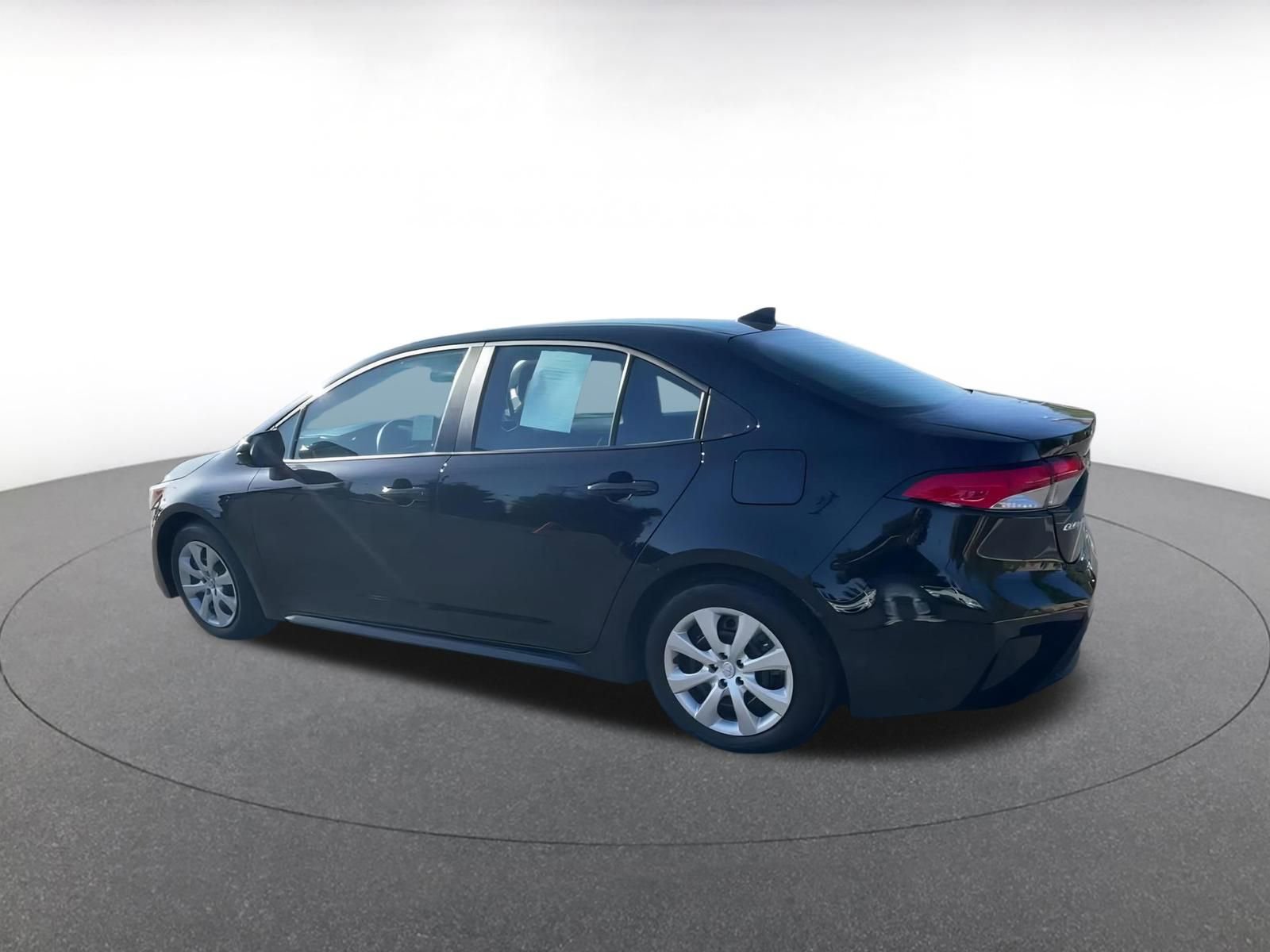 Thumbnail: 2024 Toyota Corolla - 10