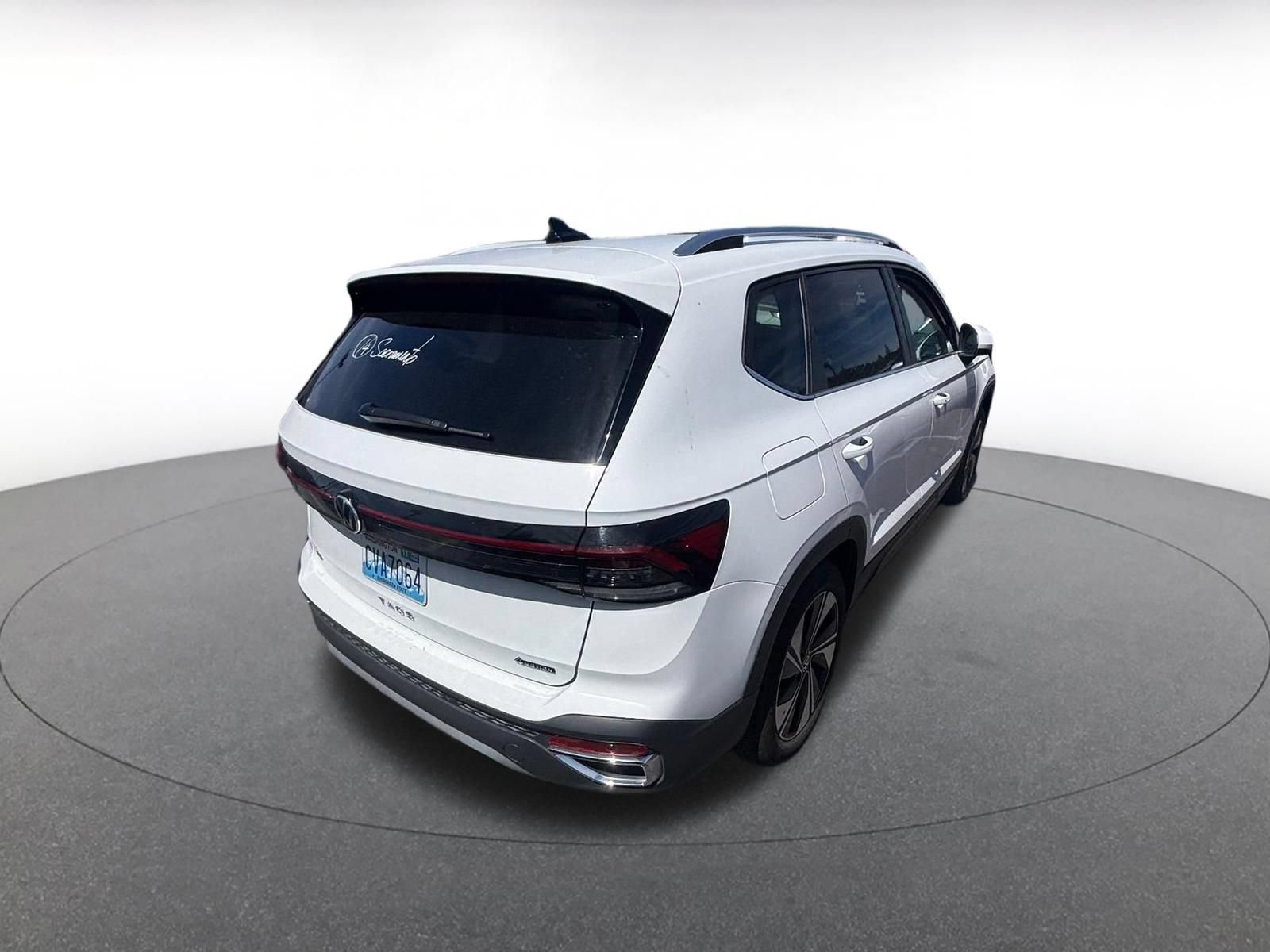 Thumbnail: 2026 Volkswagen Taos - 16
