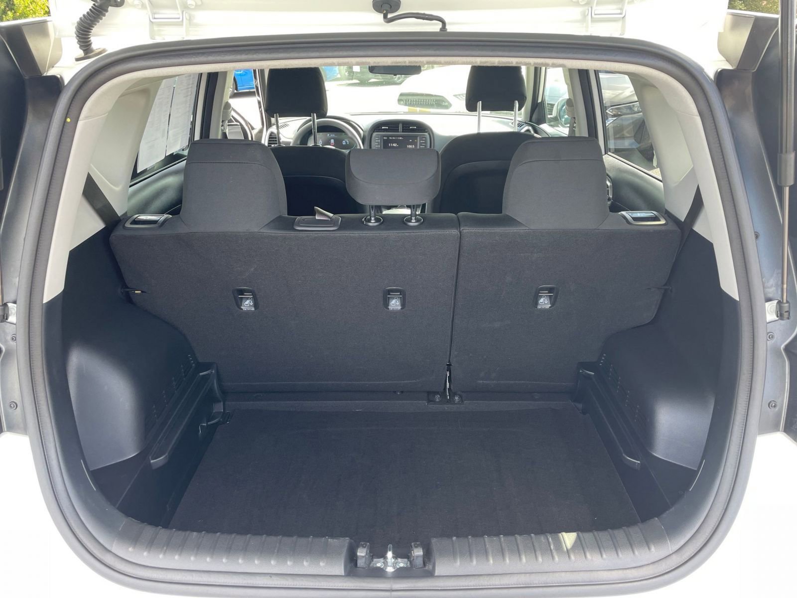 Thumbnail: 2025 Kia Soul - 29