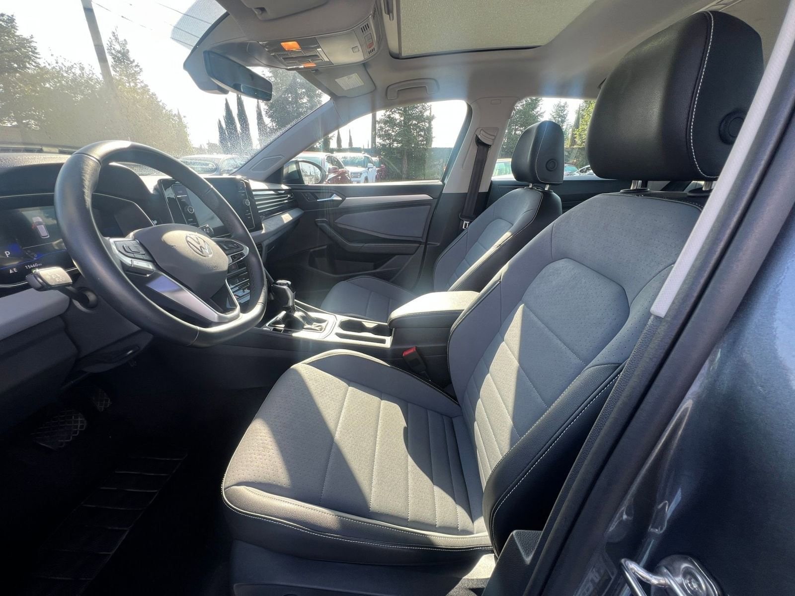 Thumbnail: 2025 Volkswagen Jetta - 22