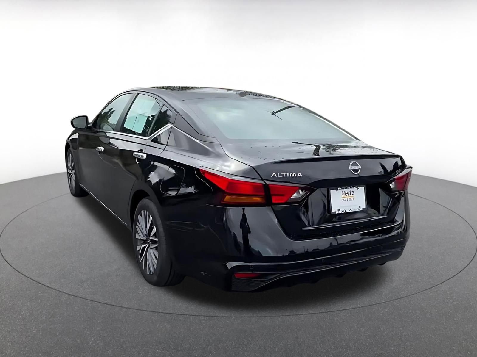 Thumbnail: 2025 Nissan Altima - 11