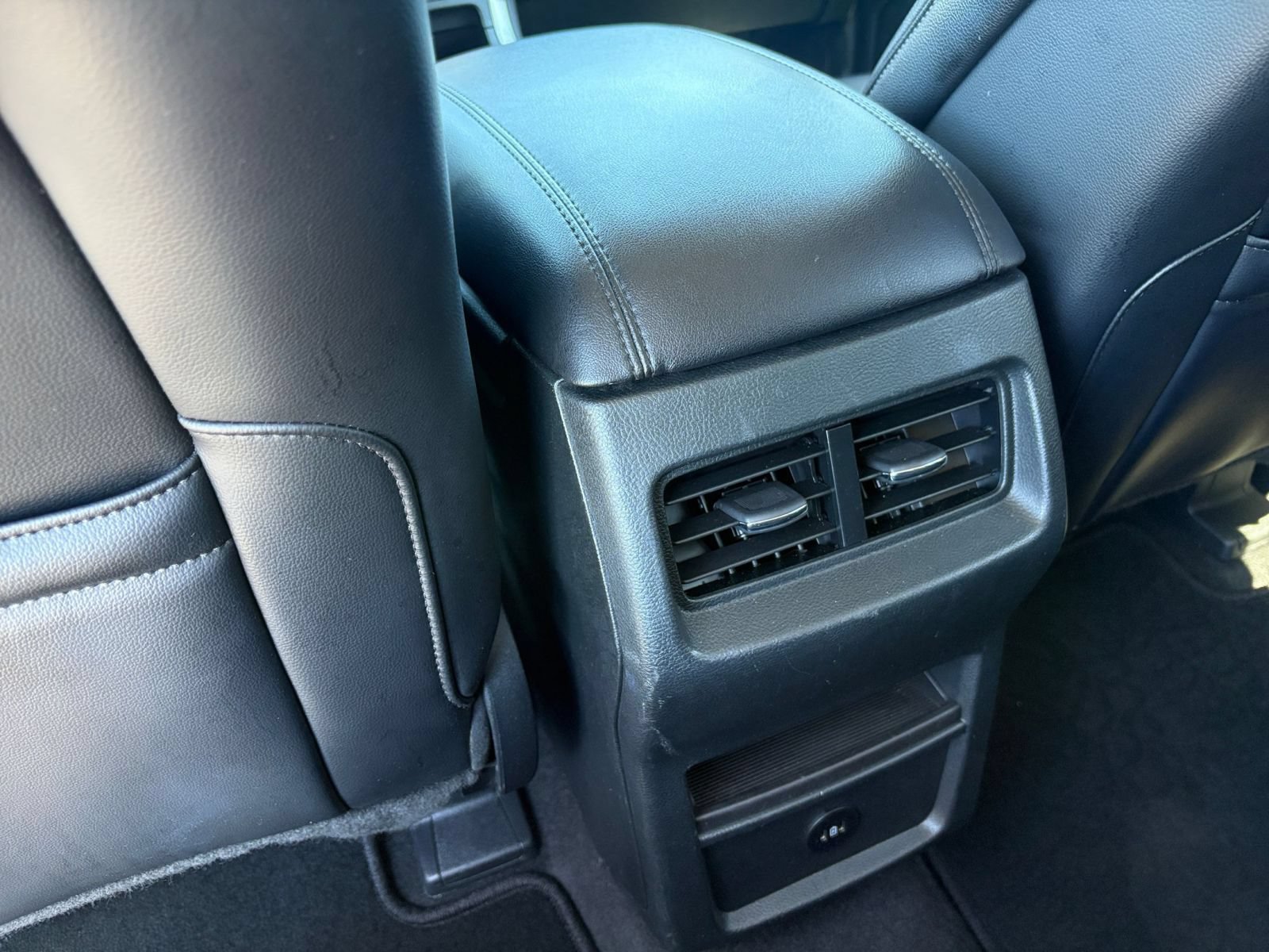 Thumbnail: 2024 Ford Edge - 24