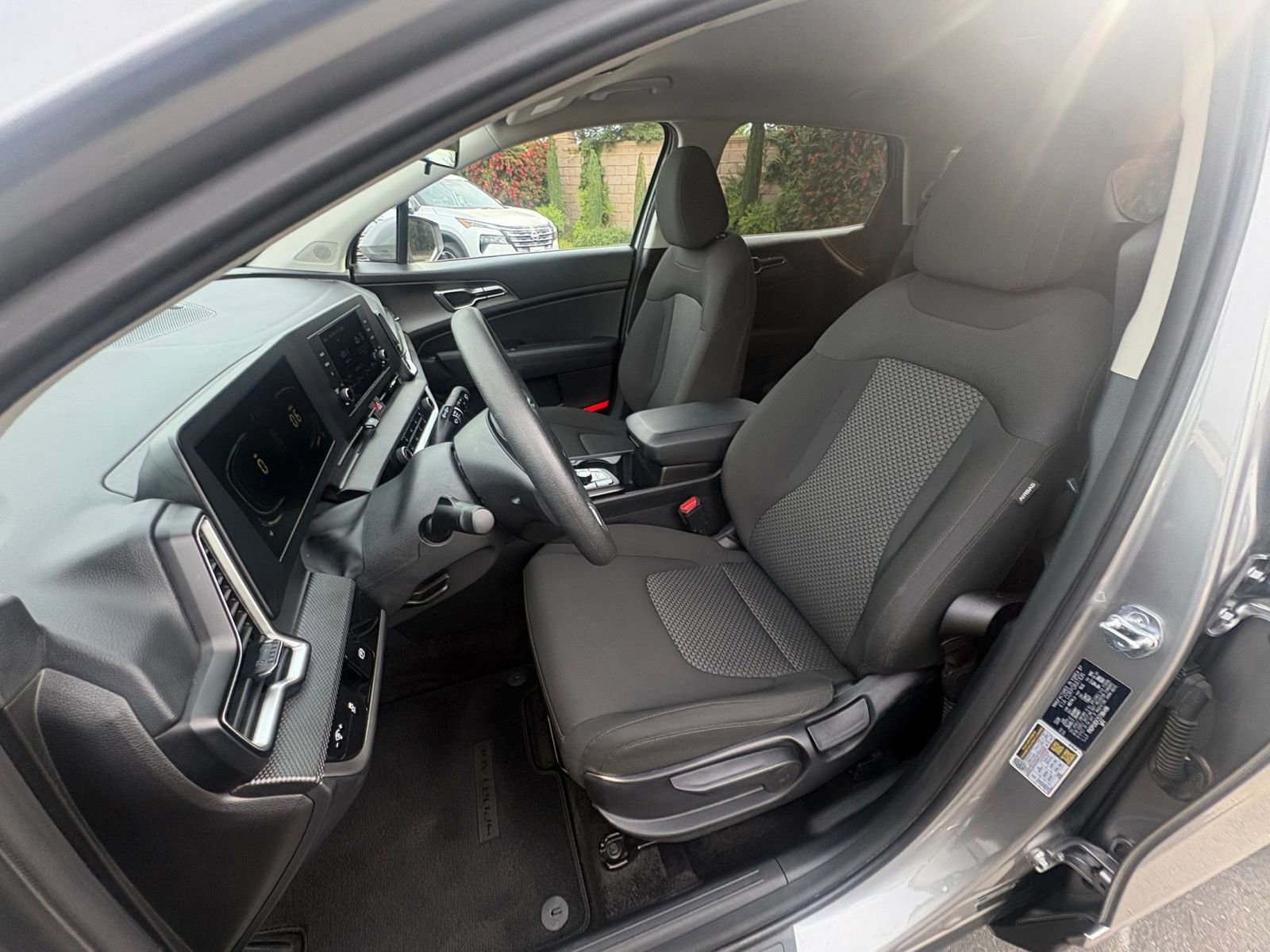 Thumbnail: 2025 Kia Sportage - 35