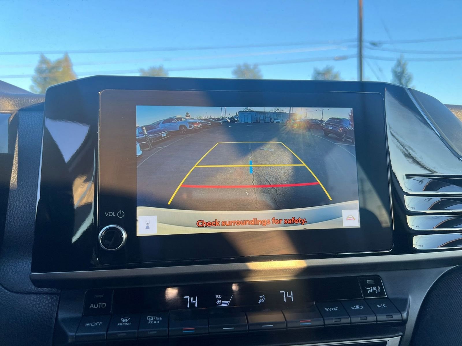 Thumbnail: 2025 Toyota Camry - 17