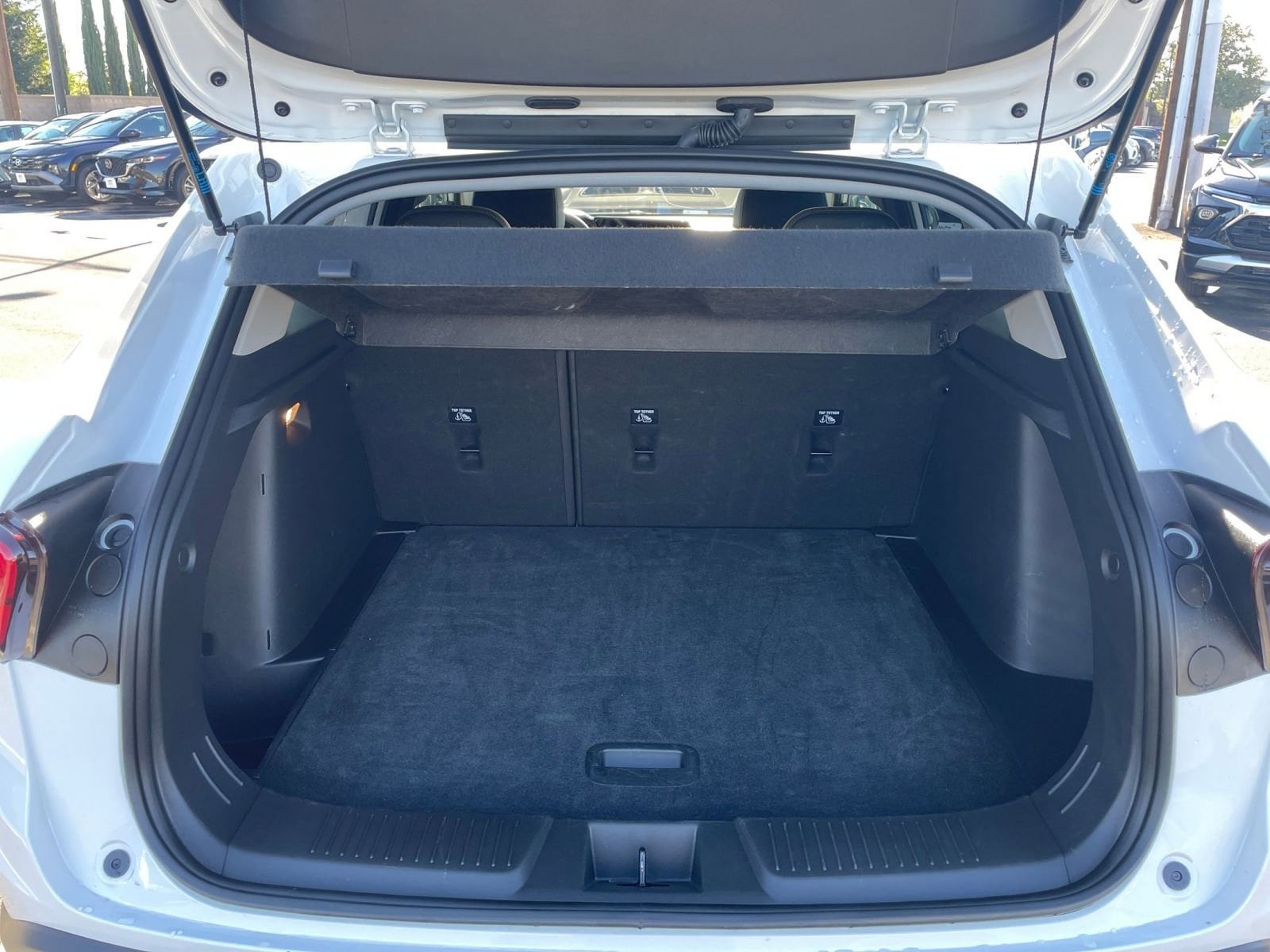 Thumbnail: 2025 Chevrolet Trax - 30