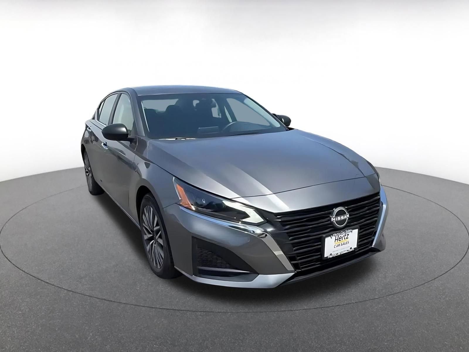 Thumbnail: 2025 Nissan Altima - 3