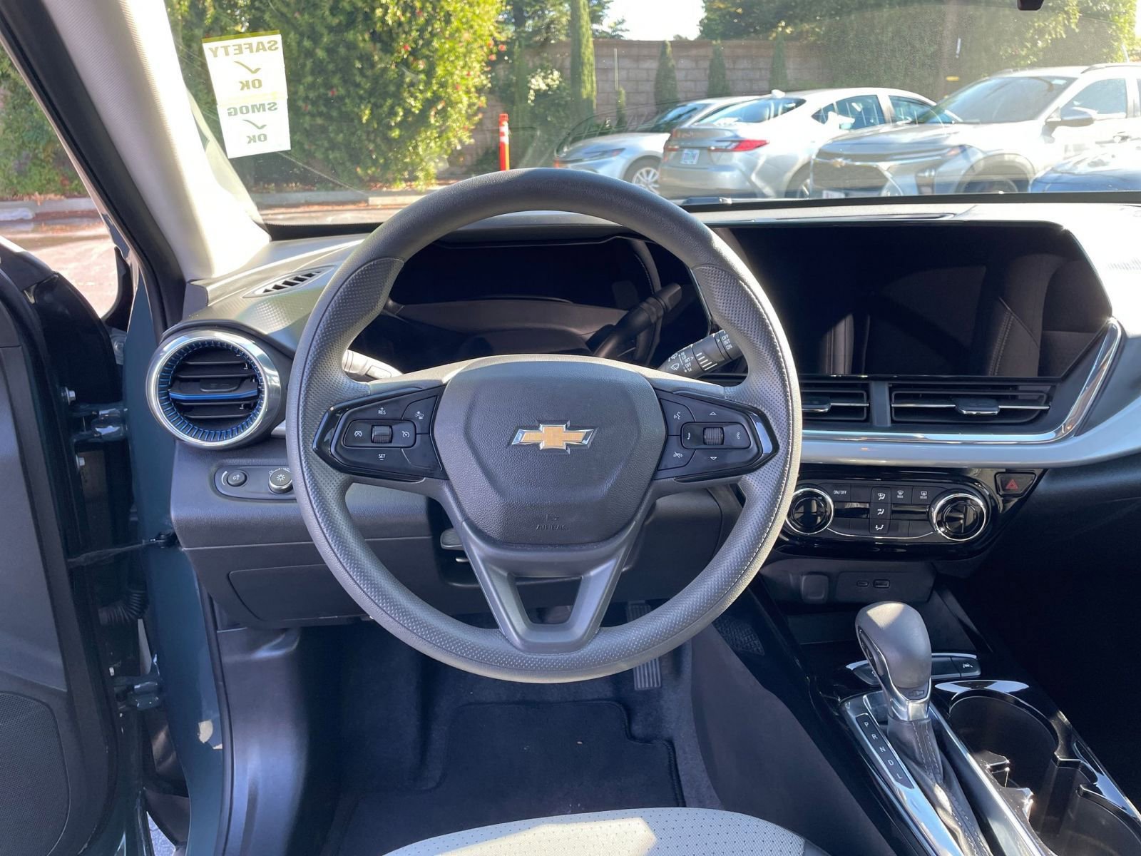 Thumbnail: 2025 Chevrolet Trax - 28