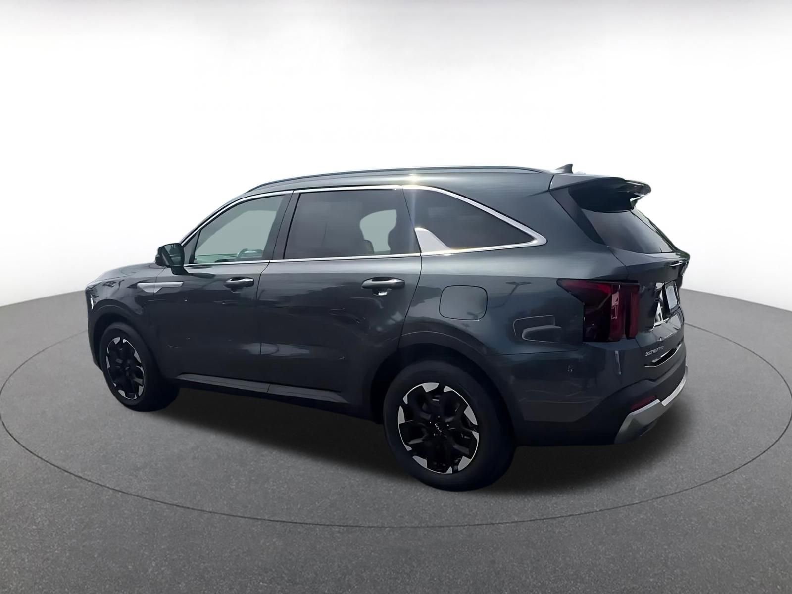 Thumbnail: 2024 Kia Sorento - 10