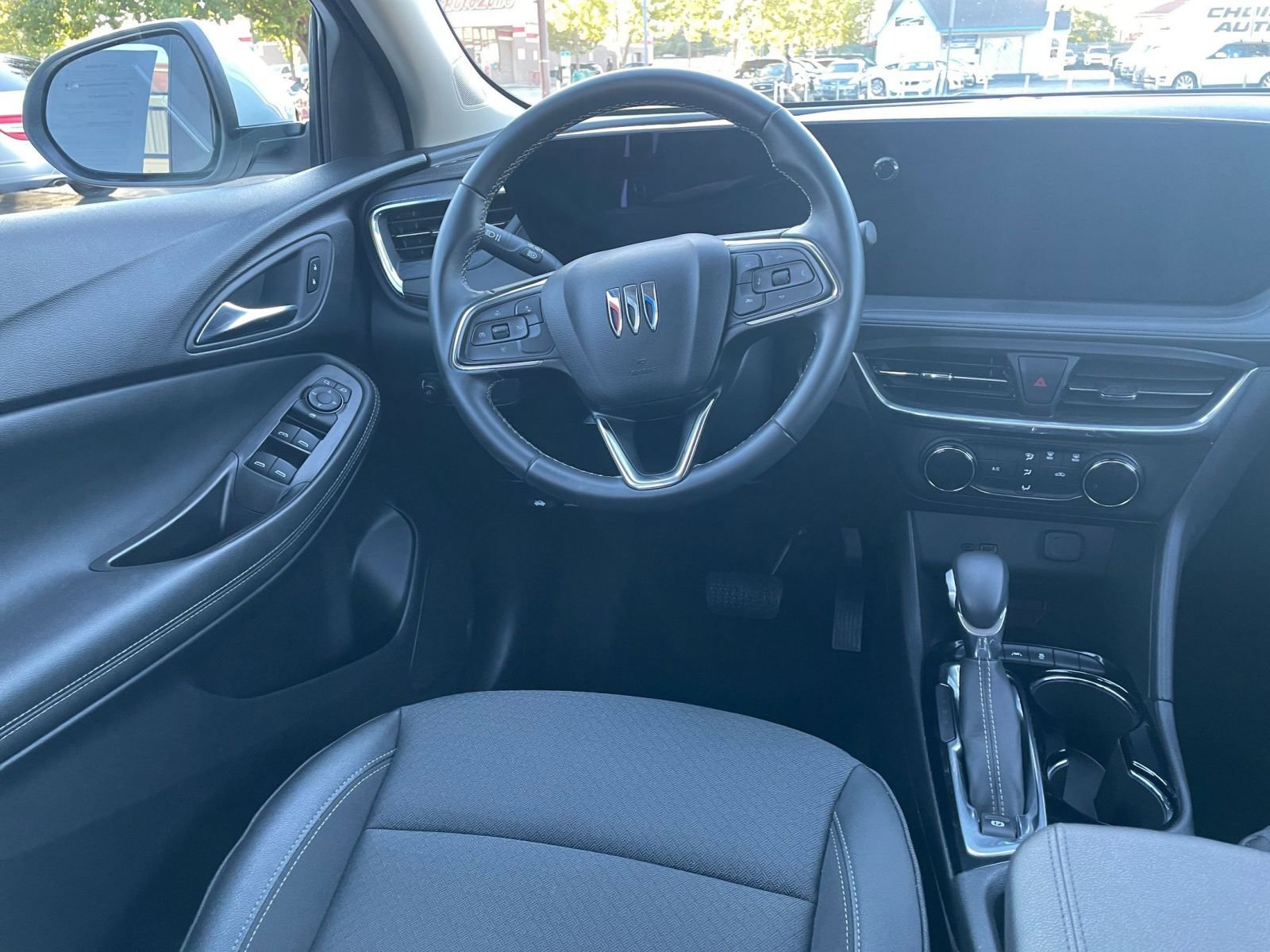 Thumbnail: 2025 Buick Encore GX - 32