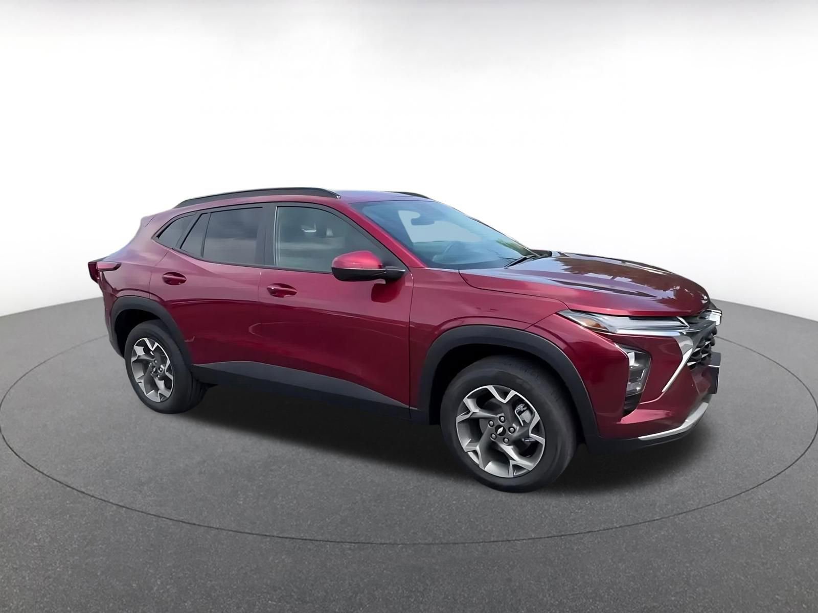 Thumbnail: 2025 Chevrolet Trax - 2