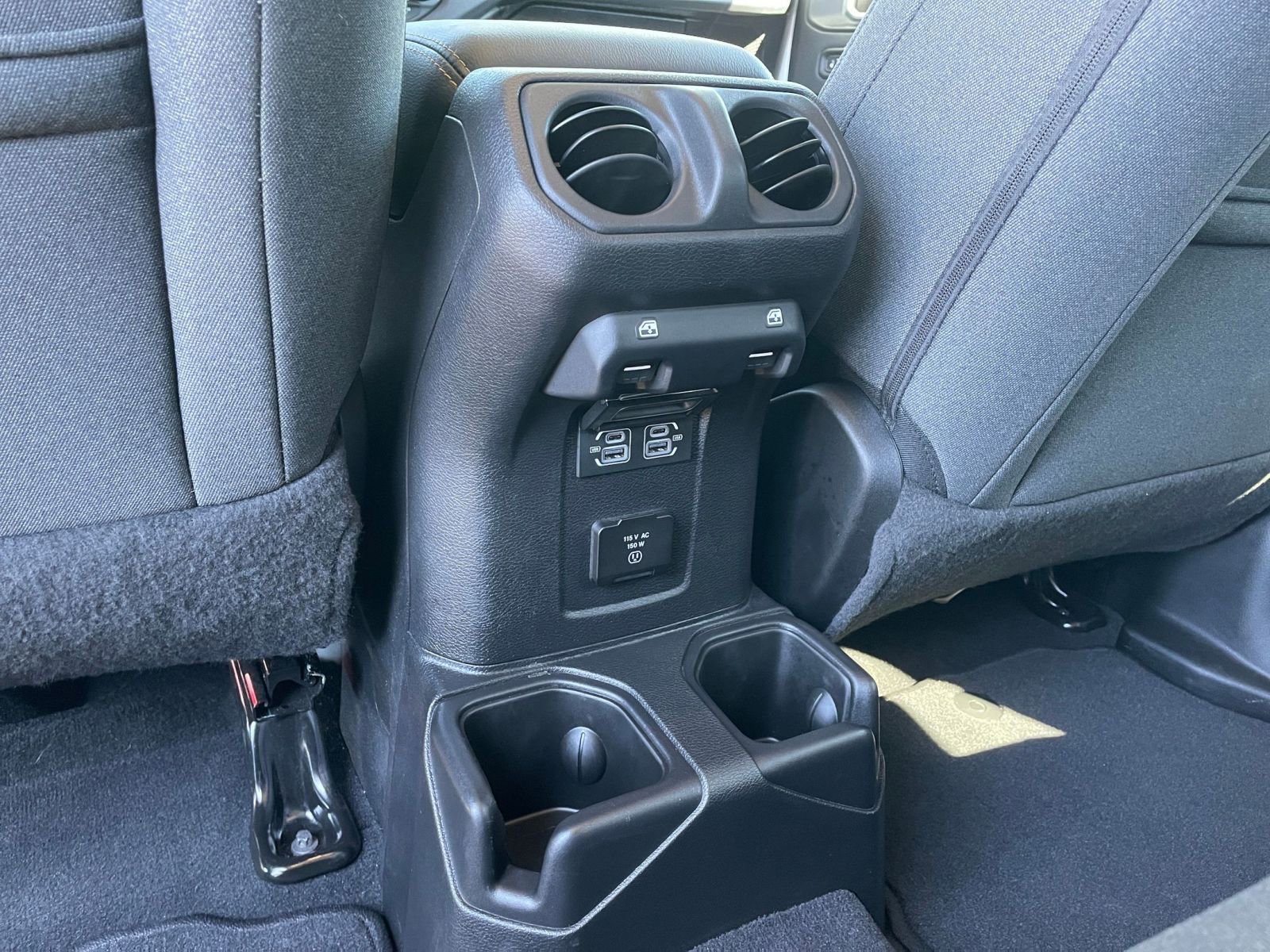 Thumbnail: 2025 Jeep Wrangler - 24