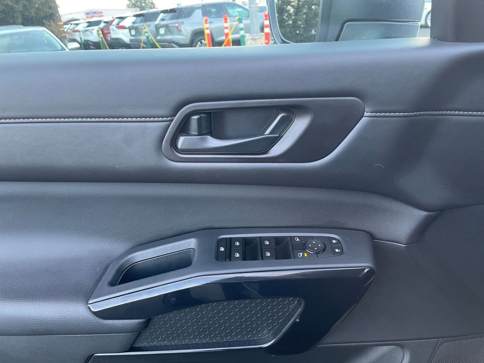 Thumbnail: 2025 Nissan Pathfinder - 20