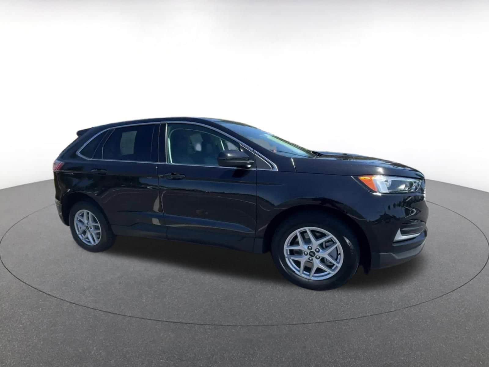 Thumbnail: 2024 Ford Edge - 2