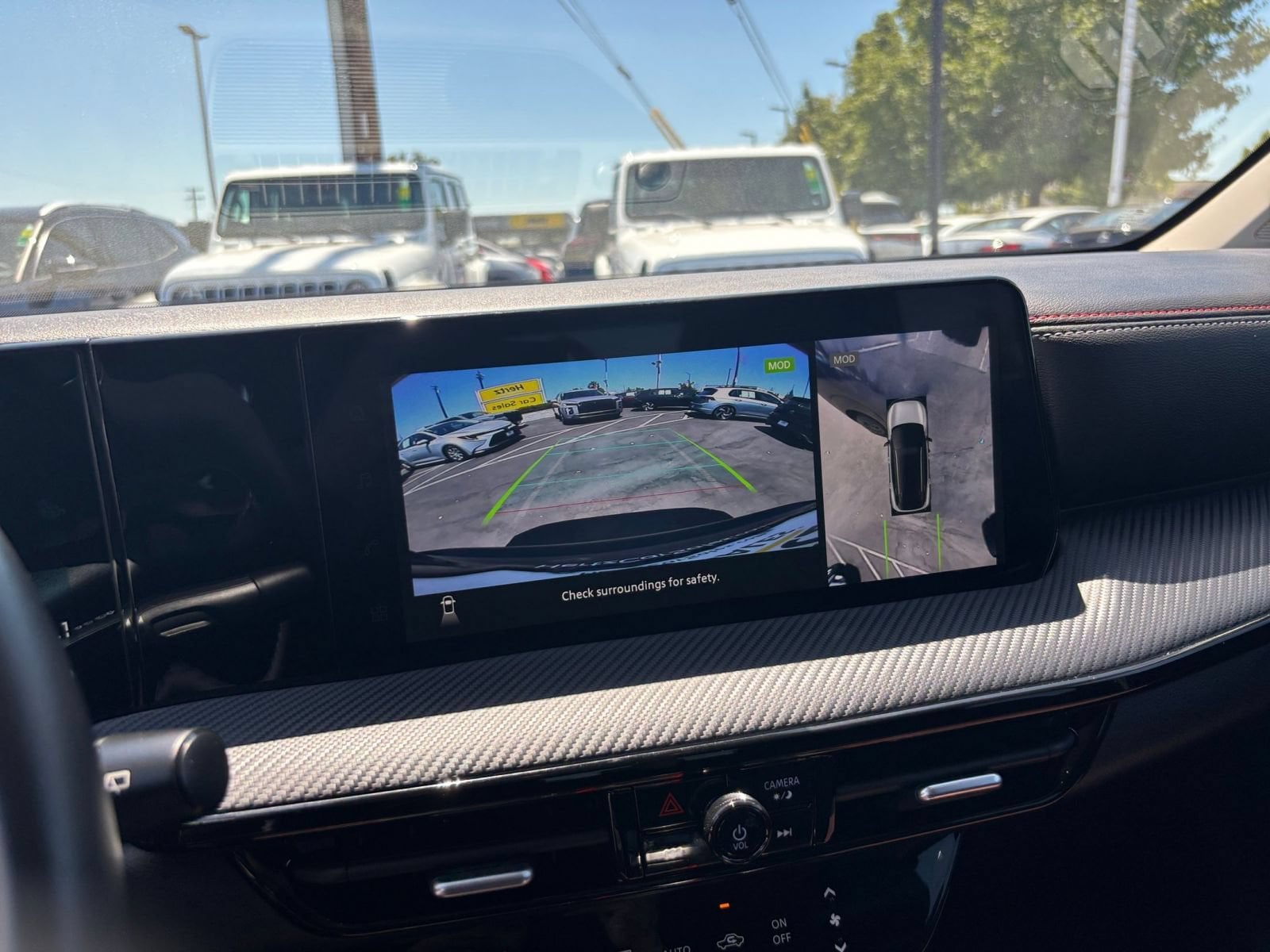 Thumbnail: 2026 Nissan Kicks - 18