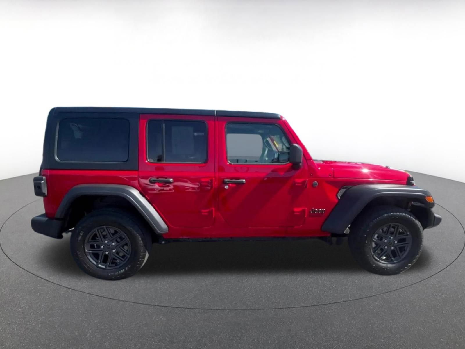 Thumbnail: 2025 Jeep Wrangler - 15